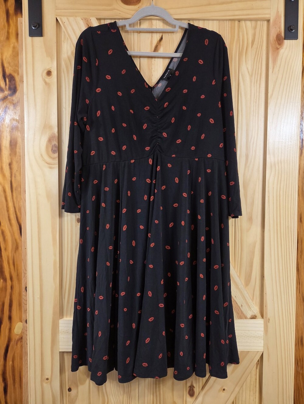 Torrid Black And Red Kiss Dress